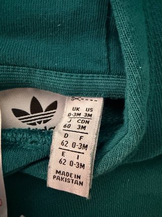 Conjunto Adidas verde bebé