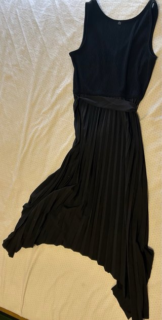 Vestido Guess Negro Plisado Talla M