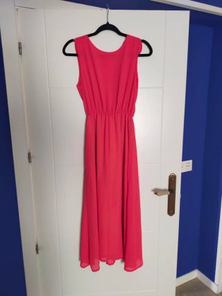 Vestido rosa con flor