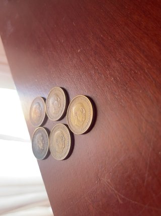 Lote 5 monedas 1 peseta 1966, 1968, 1969