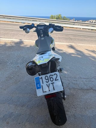 Husqvarna 701 Supermoto 2022