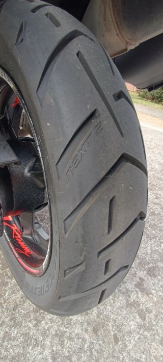 Suzuki V-Strom 650 DL Negra