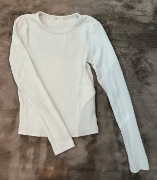 Camiseta Bershka manga larga blanca