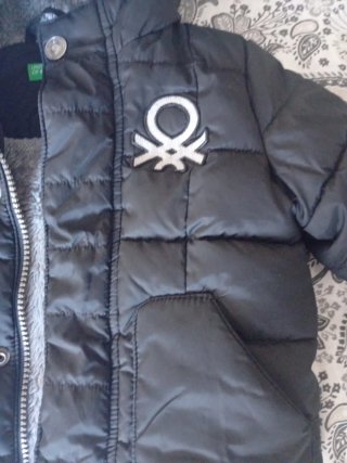 Plumífero negro Benetton niño 12/18m