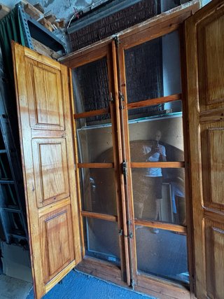Ventana de madera doble en Bermillo de Sayago