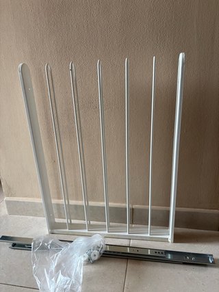 Pantalonera Metálica Ikea Blanca