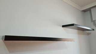 Baldas flotantes negras Ikea