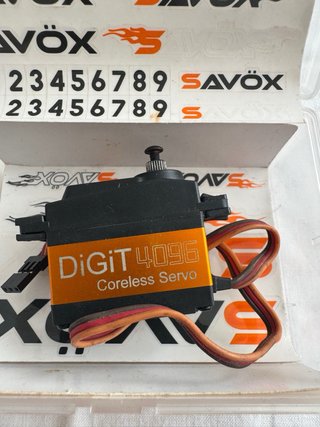 Servo Savöx SC-1256TG Titanium