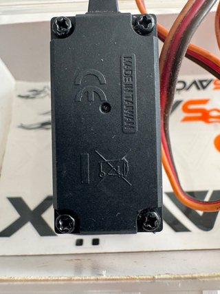 Servo Savöx SC-1256TG Titanium