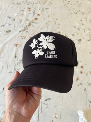 Gorra trucker Berri Txarrak