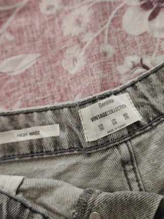Pantaloncini grigi denim