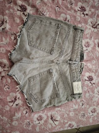 Pantaloncini grigi denim