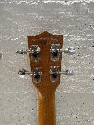 Ukelele soprano Tanglewood con previo enchufable