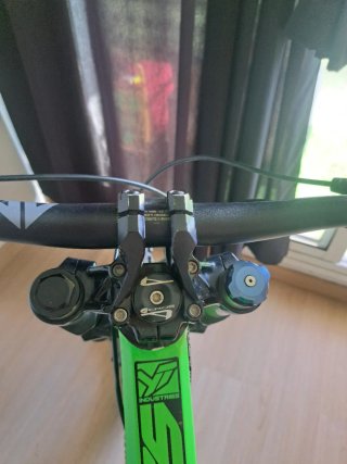 YT Industries Bicicleta DH