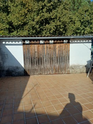 Puerta corredera de madera