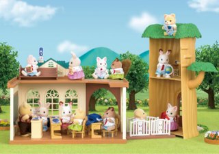 Escuela del Árbol Sylvanian Families