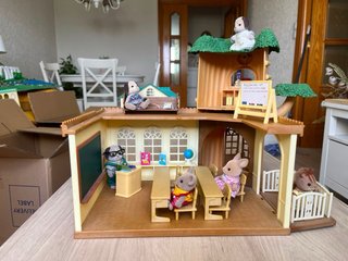 Escuela del Árbol Sylvanian Families