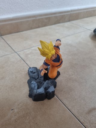 Figura Goku Super Saiyan