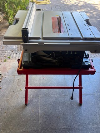 Sierra de mesa Bosch GTS 10 XC + soporte