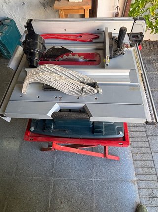 Sierra de mesa Bosch GTS 10 XC + soporte