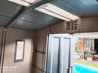 Caseta jardín Keter resina beige/gris