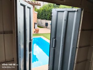Caseta jardín Keter resina beige/gris