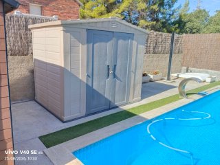 Caseta jardín Keter resina beige/gris