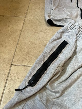 Conjunto chándal Nike Tech Gris