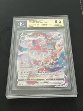 Sylveon VMAX TG15 BGS 9.5