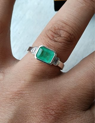 Anillo caballero Esmeralda Colombiana