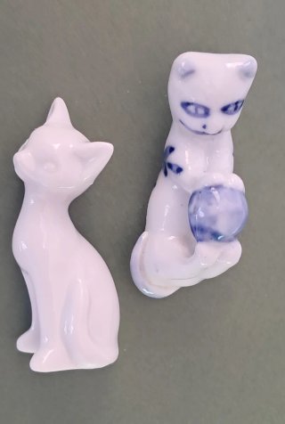 2 Gatitos de Porcelana Decorativos