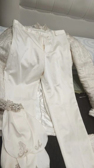 Traje boda gitana/pedimiento oro y blanco