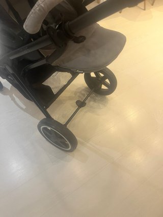 Silla de paseo reversible para bebé buen estado