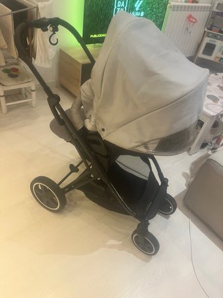 Silla de paseo reversible para bebé buen estado