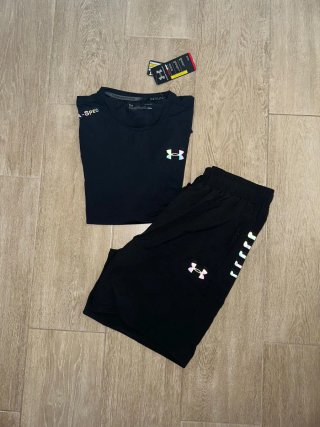 Conjunto deportivo Under Armour negro Talla M.