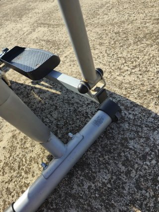 Bicicleta elíptica con sensor de pulso