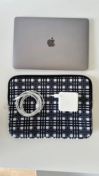 MacBook Air Retina 13” 2018 i5 8GB RAM