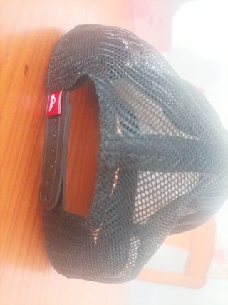 Gorra Quiksilver Negra y Blanca