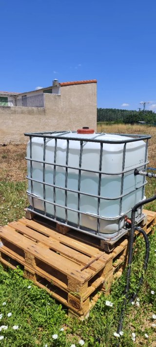 Vendo Depósito IBC 750L seminuevo