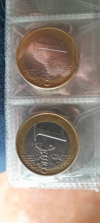 Varias monedas euro coleccionables