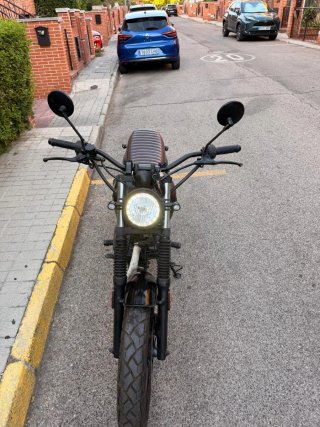 Brixton BX 125 Negra y Marrón