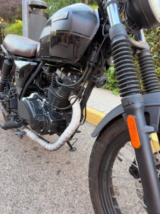 Brixton BX 125 Negra y Marrón