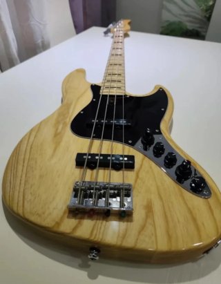 Bajo Sire Marcus Miller V7 Gen 2 (4 Cuerdas)