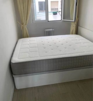 2 Divani singoli bianchi