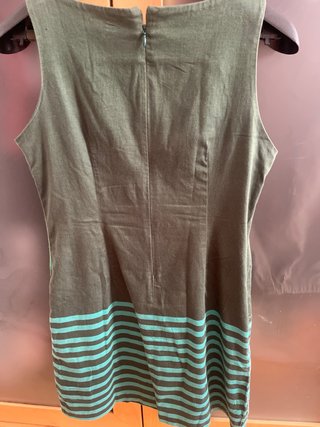 Vestido de verano verde con estampado