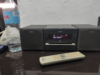 Minicadena Sony Micro Hi-Fi CMT-DH30 (DVD, CD, USB
