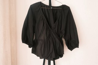 Camisa Bershka Rayas Blancas y Negras