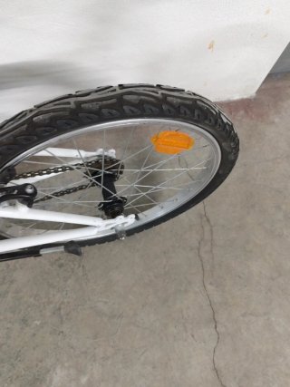Bicicleta infantil btwin blanca