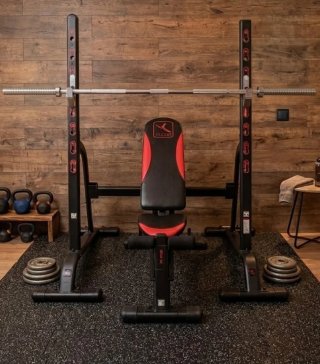 Rack y banco de calidad. Gimnasio