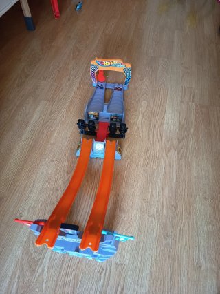 Circuito Hot Wheels Grogu's Great Race